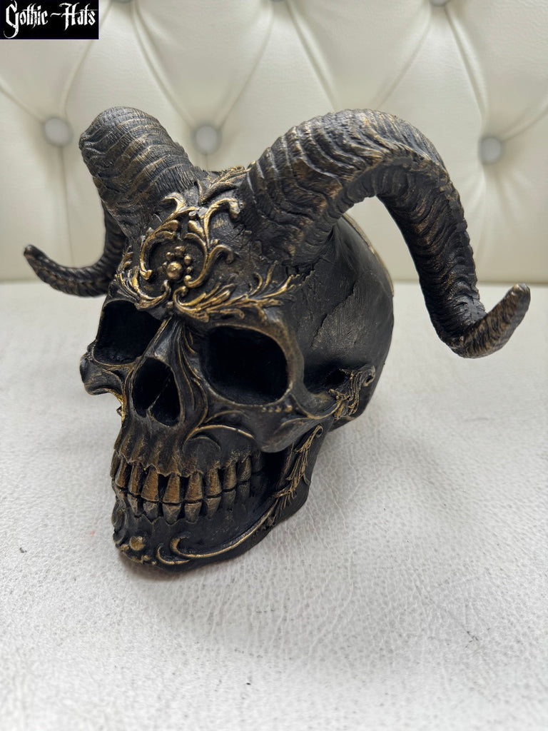 Diabolus Skull 18cm Nemesis Now