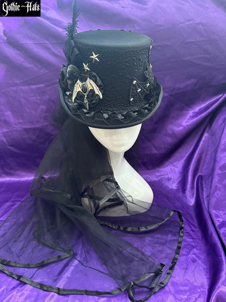 Nightwing Top Hat 55cm