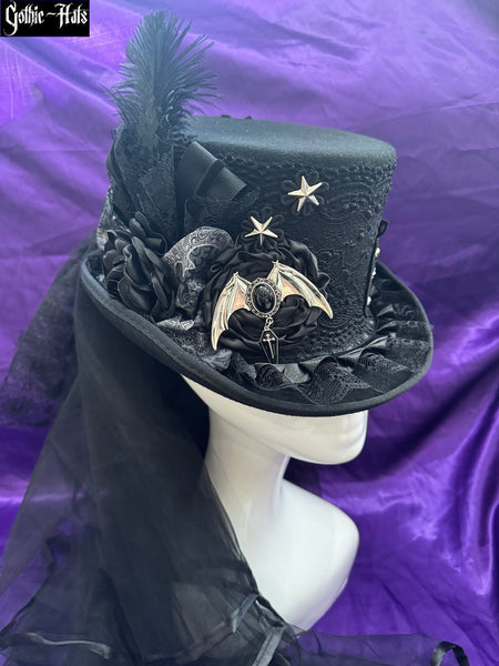 Nightwing Top Hat 55cm