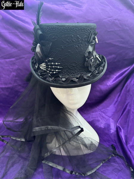 Wednesday Top Hat 55cm