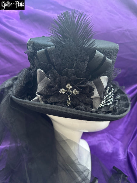 Wednesday Top Hat 55cm