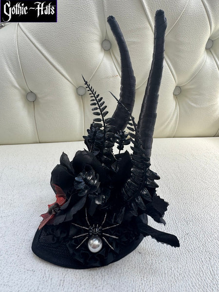 Spider n Bat Fascinator
