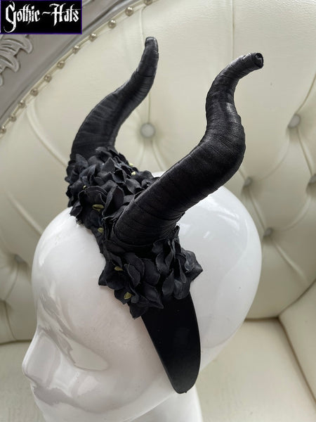 Headdress Horns Black