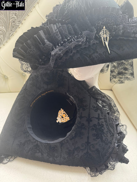 Tricorn Hat Cameo