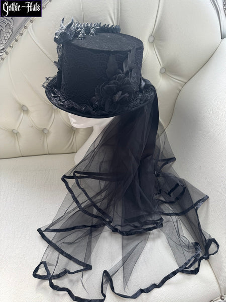 Velour Dragon Hat Blk