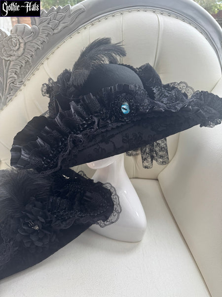 Tricorn Hat Cameo