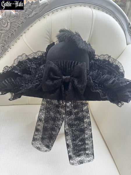 Tricorn Hat Cameo