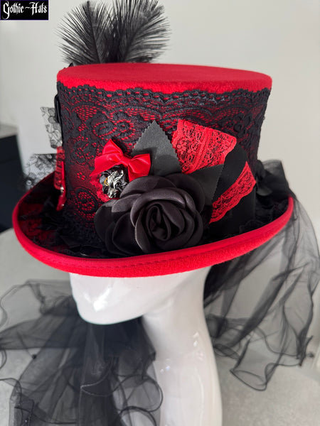 Scarlet Eye Top Hat 56cm