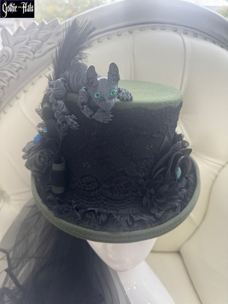 Sphynx Cat Top Hat 56cm