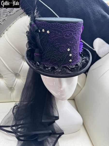 Bat Prp Lace Top Hat 54cm