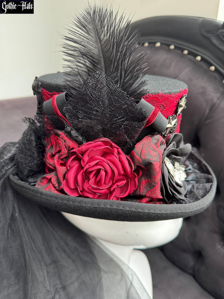 Crimson Top Hat 54cm