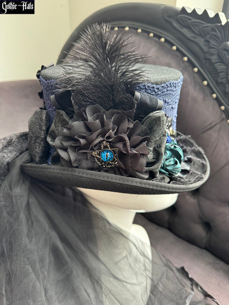 Azura Top Hat 55cm
