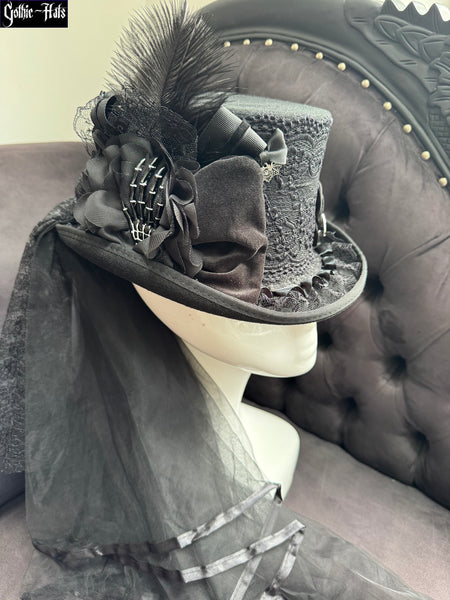 Leila Top Hat 55cm