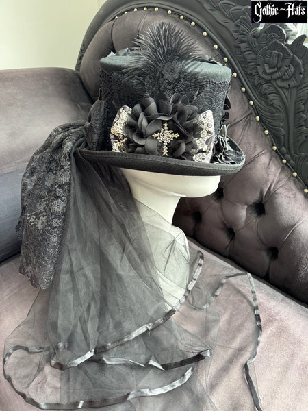 Lizzy Top Hat 56cm