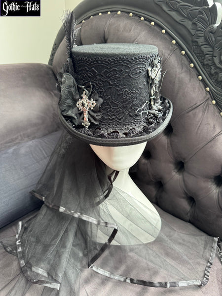 Baccara Top Hat 56cm