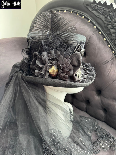 Regina Cameo Top Hat 56cm