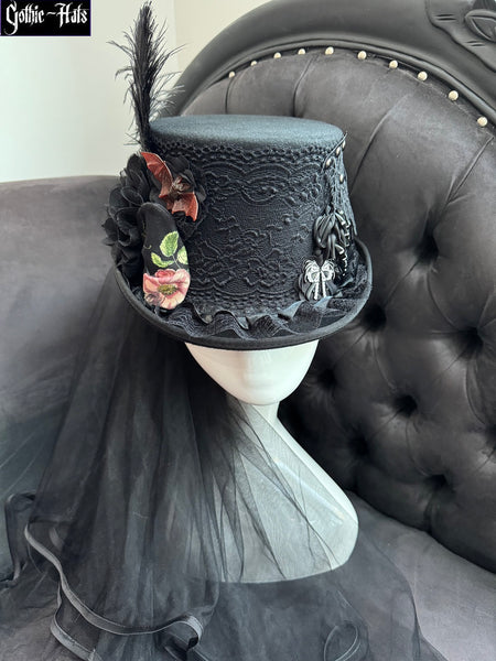 Ebony Top Hat 56cm