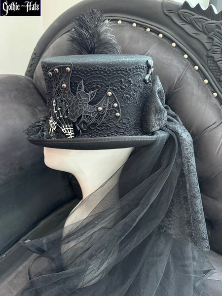 Ebony Top Hat 56cm