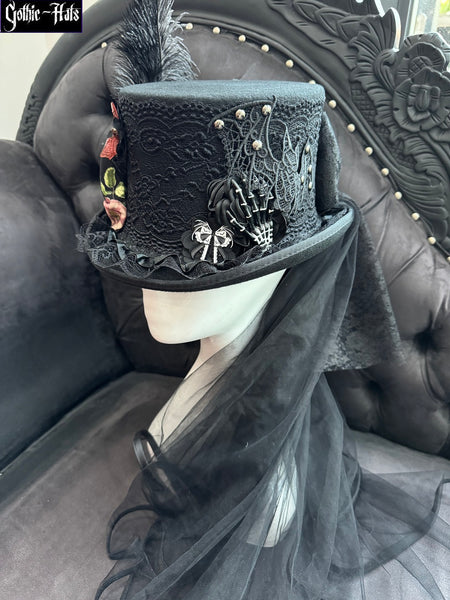 Ebony Top Hat 56cm