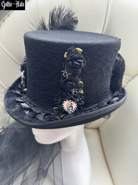 Cameos Top Hat 56cm