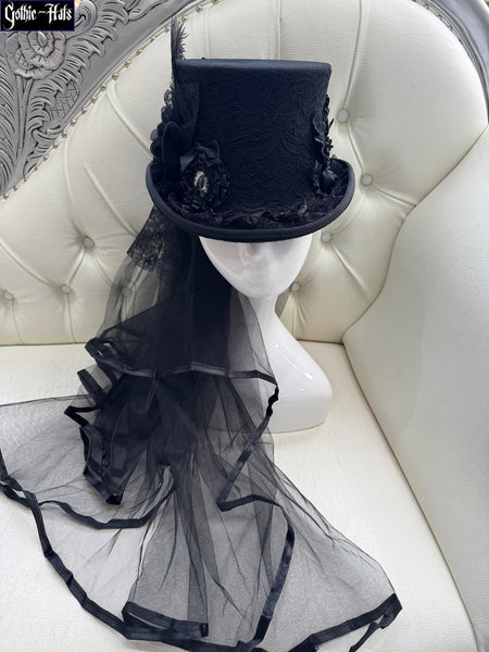 Raven/ Spider Top Hat 56cm