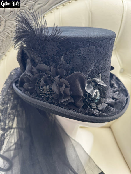 Raven/ Spider Top Hat 56cm