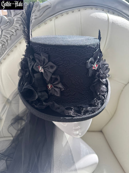 Skeleton Cameo Top Hat 56cm