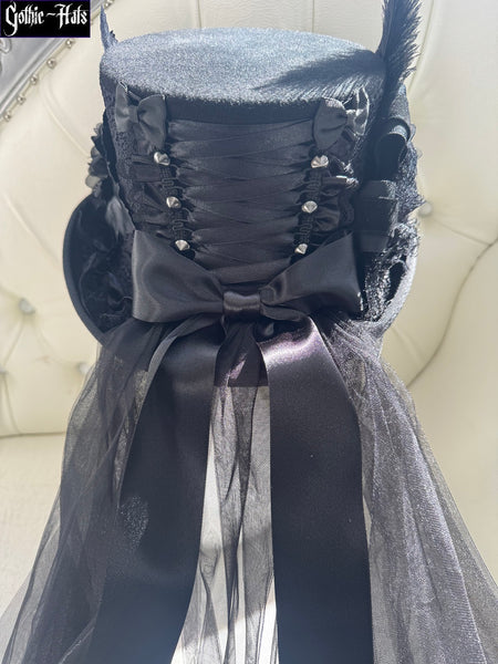 Skeleton Cameo Top Hat 56cm