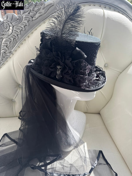 Owl n Bats Top Hat 56cm