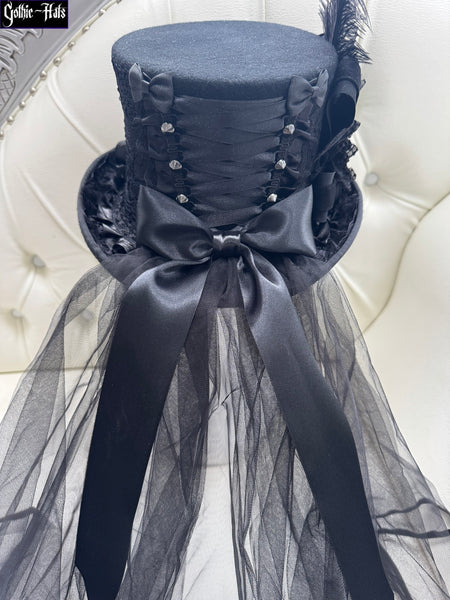 Raven Top Hat 55cm