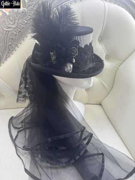 Stripe Top Hat 56cm