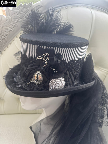 Stripe Top Hat 56cm