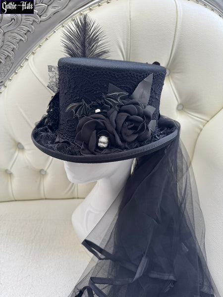 Eye Top Hat 56cm